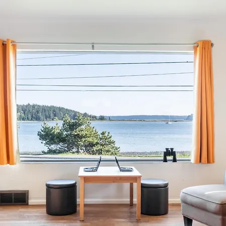 The Little Pink House By Avantstay Water Views